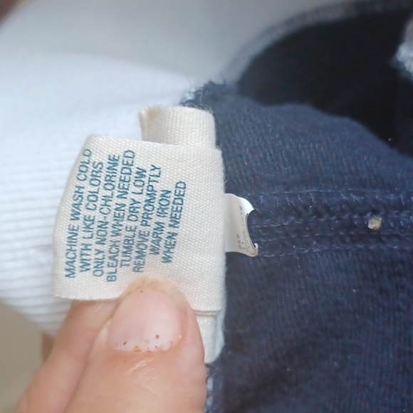 Converse one star Navy skirt. Super comfy! - Picture 6 of 9